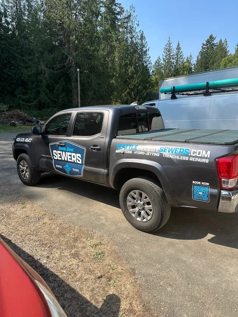 Seattle Select Sewers service truck, local sewer repair contractor near me